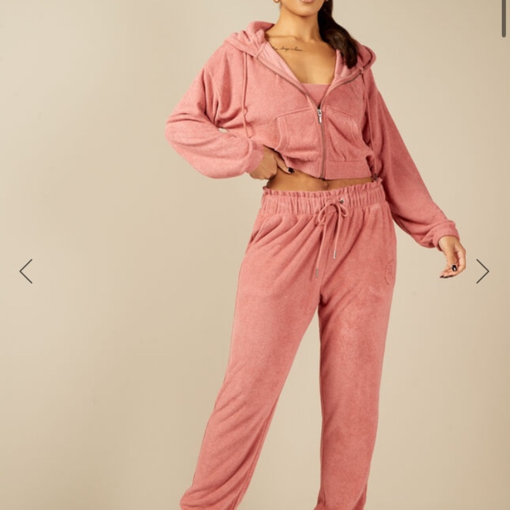 3 piece set by Boux Avenue